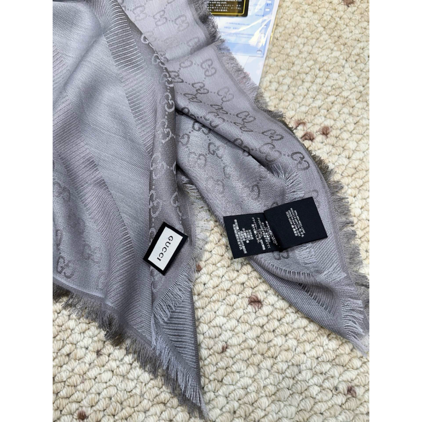 Gvc*1 Classic Cashmere and Silk Shawl