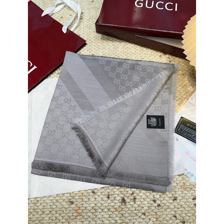 Gvc*1 Classic Cashmere and Silk Shawl
