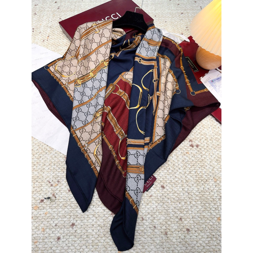 Gvc*1 Classic Cashmere and Silk Shawl