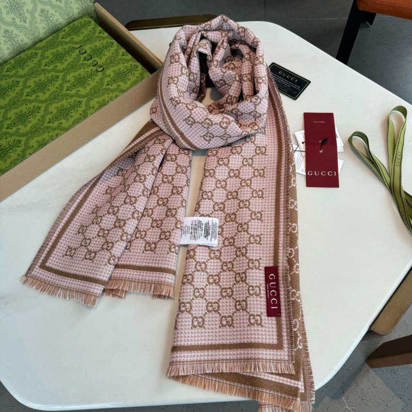 Gvc*1 Cashmere Scarf