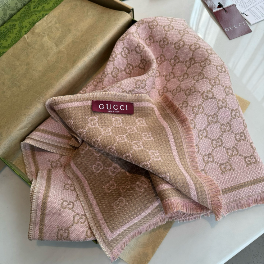 Gvc*1 Cashmere Scarf
