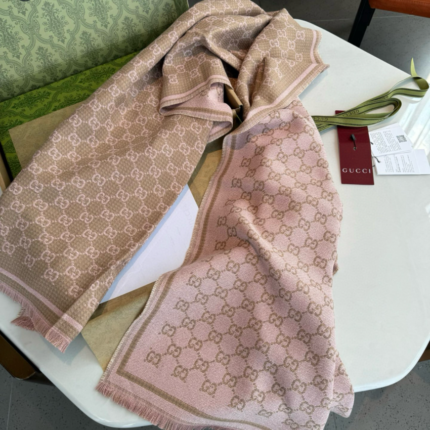 Gvc*1 Cashmere Scarf