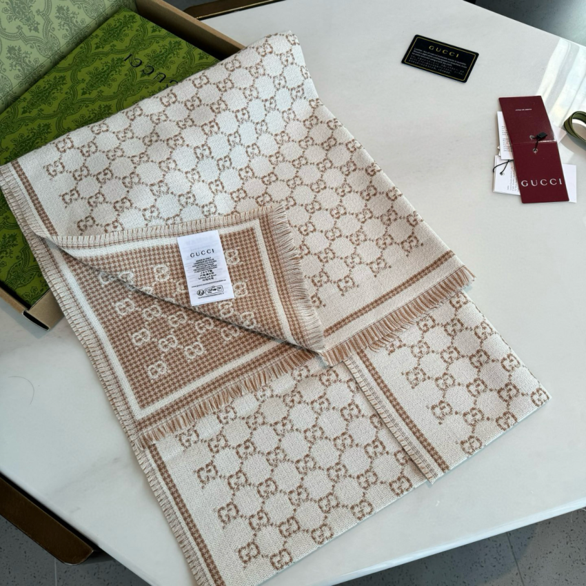 Gvc*1 Cashmere Scarf