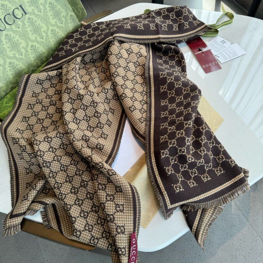 Gvc*1 Cashmere Scarf
