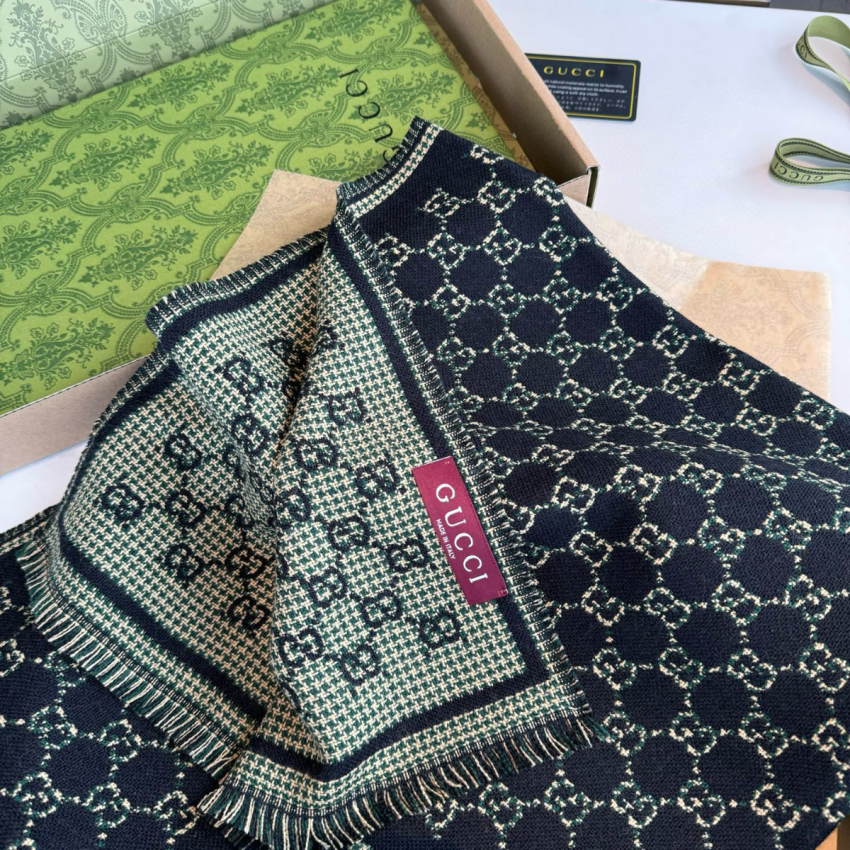 Gvc*1 Cashmere Scarf
