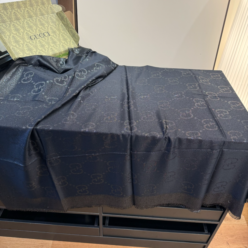 Gvc*1 GG jacquard silk wool shawl