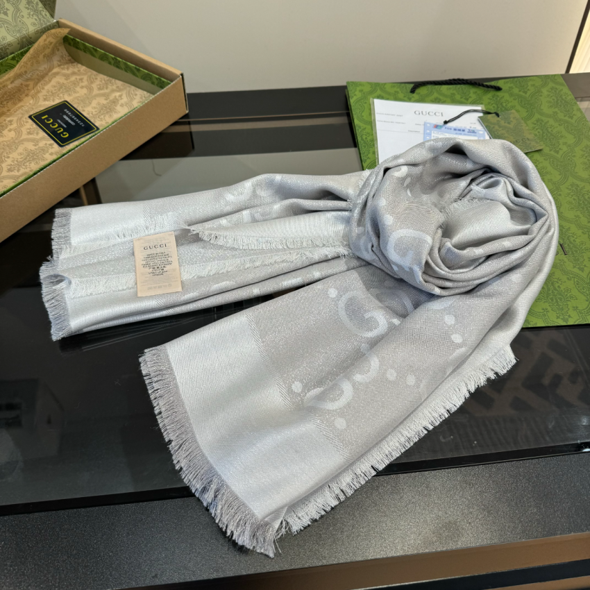 Gvc*1 GG jacquard silk wool shawl