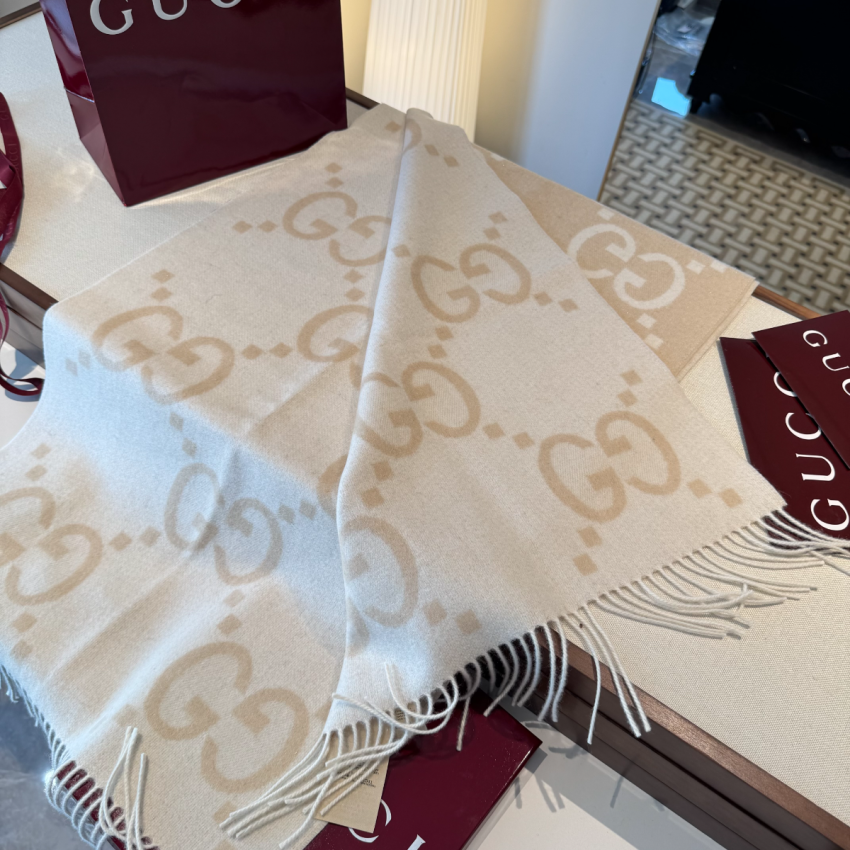 Gvc*1 Cashmere Scarf
