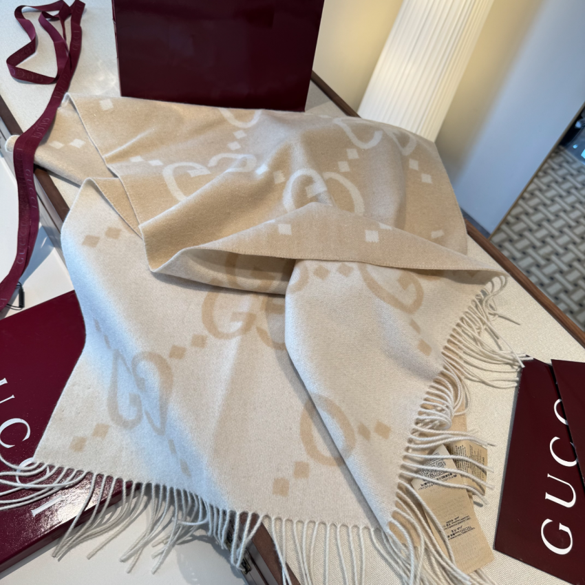 Gvc*1 Cashmere Scarf