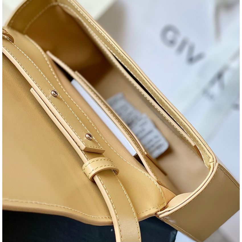G1uenchy 4g shoulder bag