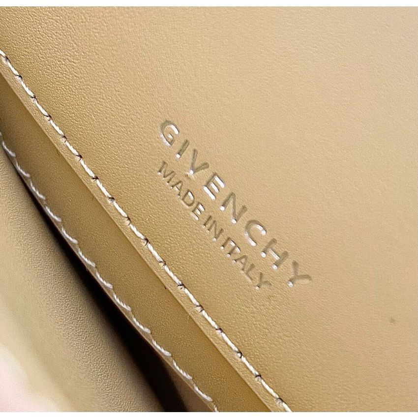 G1uenchy 4g shoulder bag