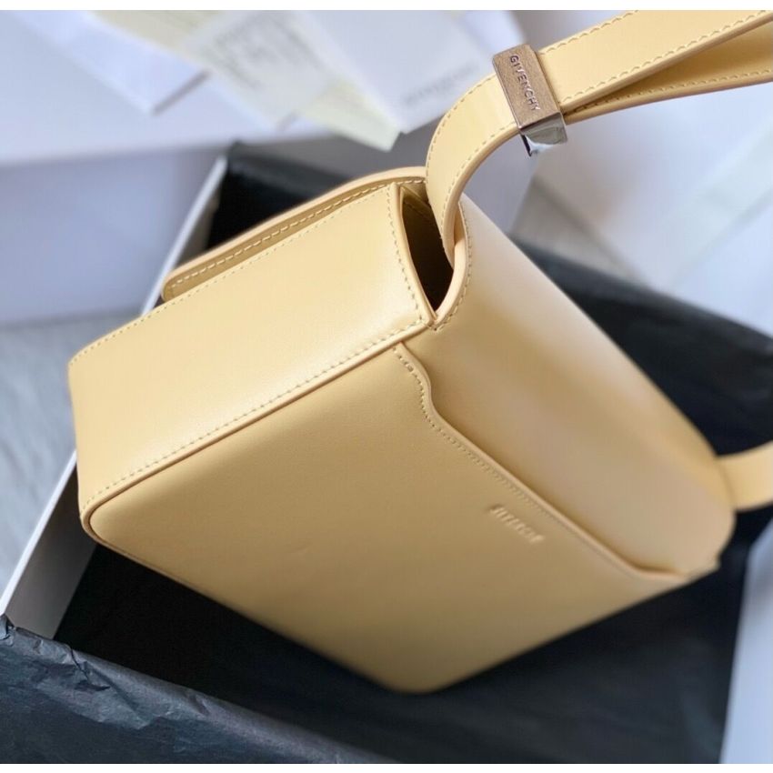 G1uenchy 4g shoulder bag