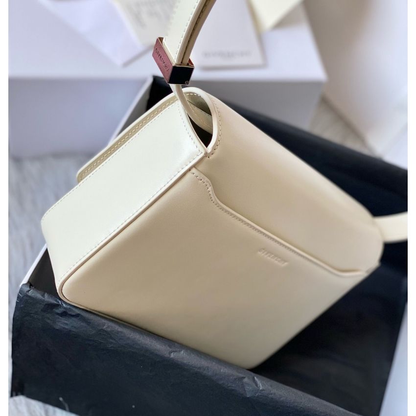 G1uenchy 4g shoulder bag