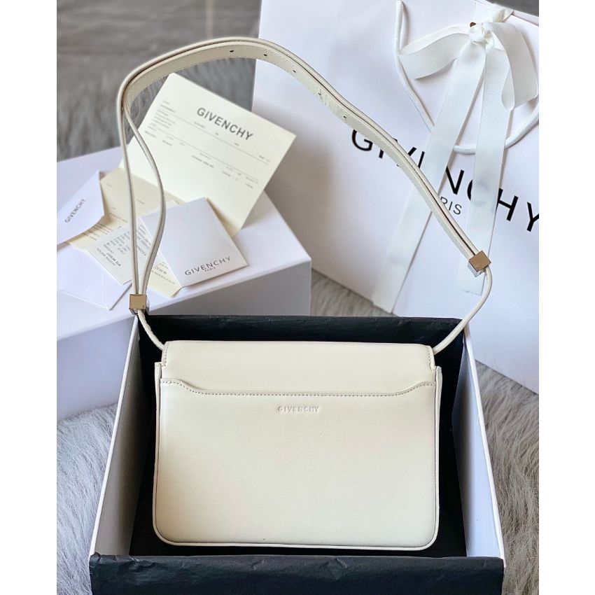 G1uenchy 4g shoulder bag