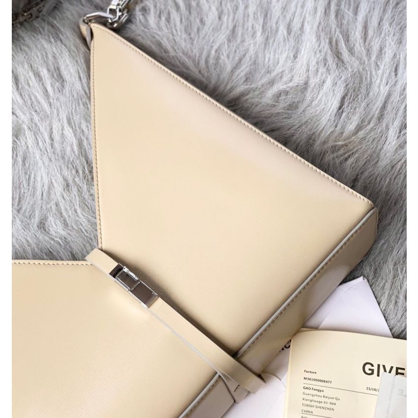 G1uenchy small cut out bag