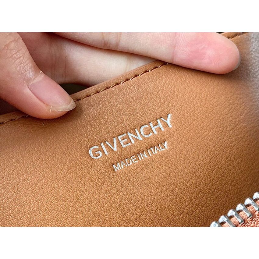 G1uenchy antigona lock soft tote