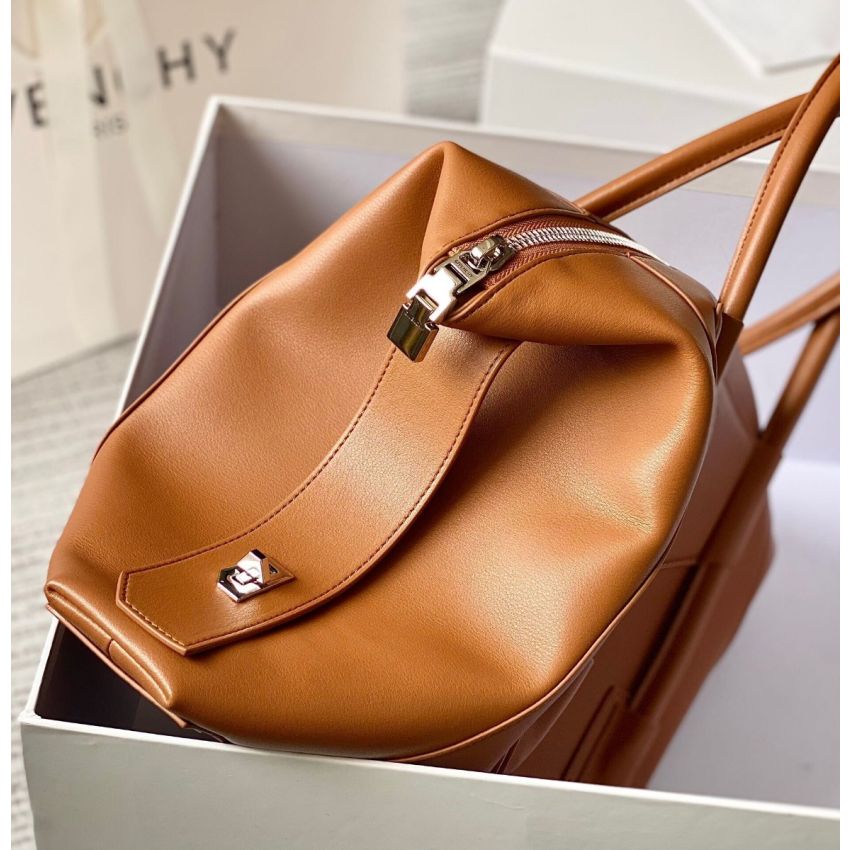 G1uenchy antigona lock soft tote