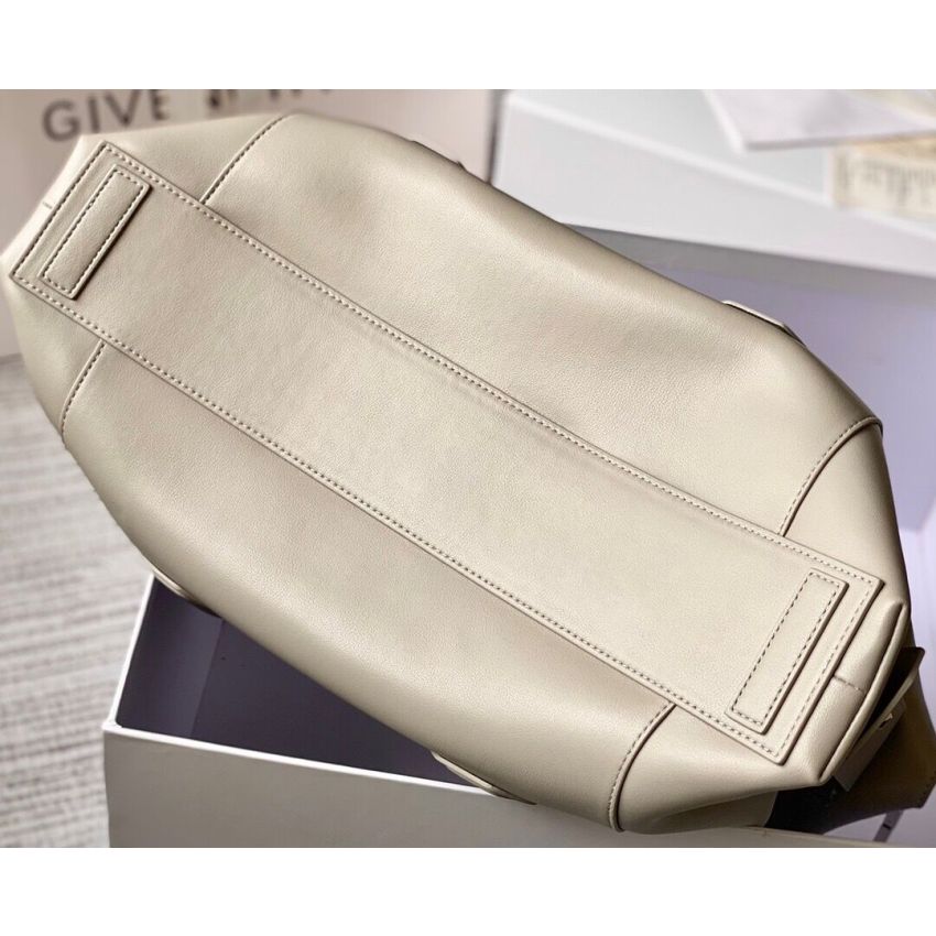 G1uenchy antigona lock soft tote
