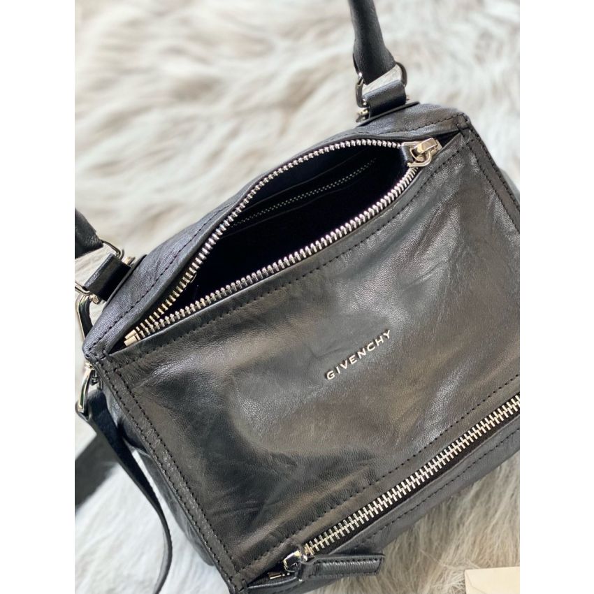 g1uenchy small P*nd0ra bag