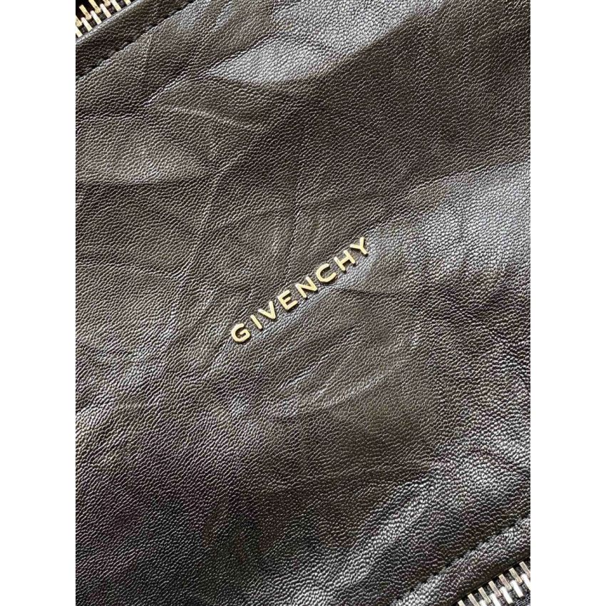 g1uenchy large P*nd0ra bag