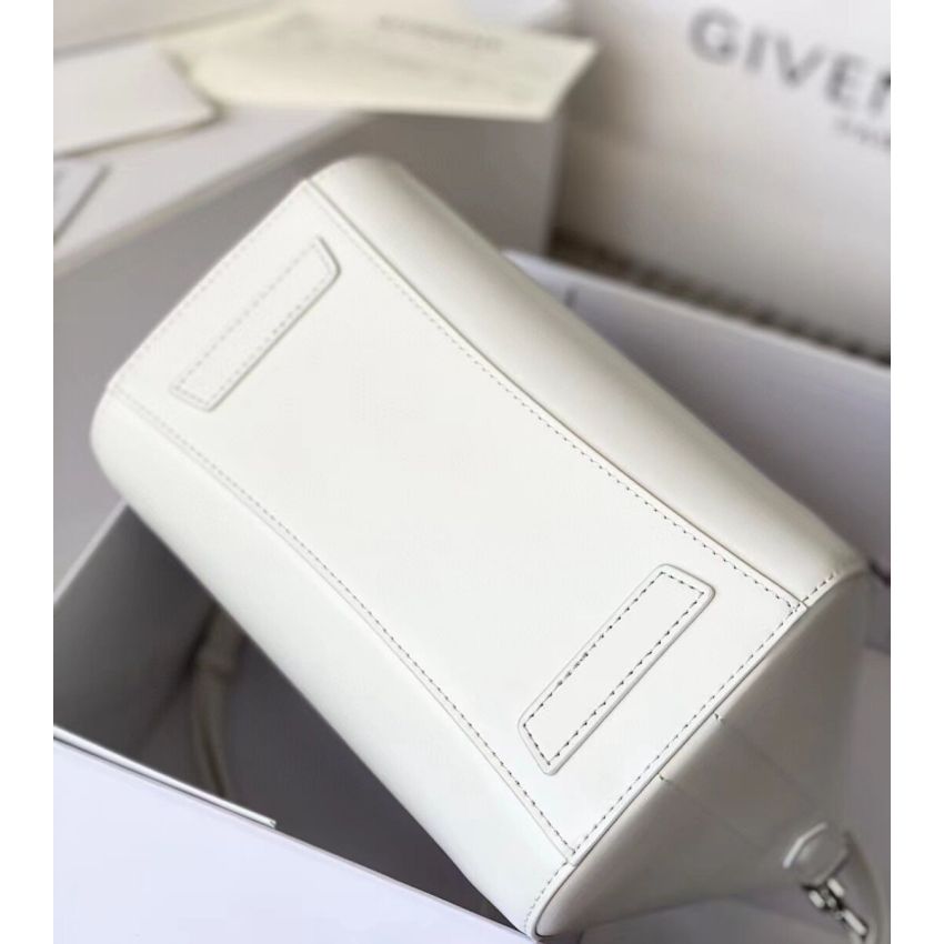 G1uenchy small antigona tote