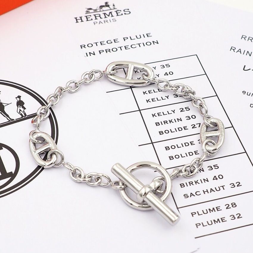 H**me5 Bracelet
