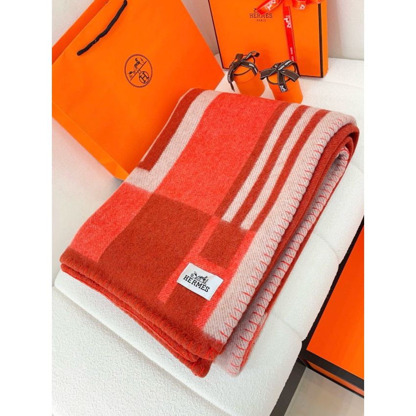 H**me5 Avalon Blanket