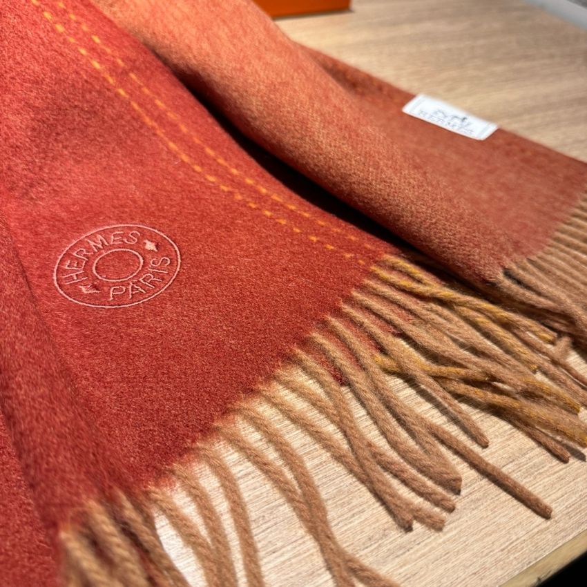H**me5 Cashmere Scarf
