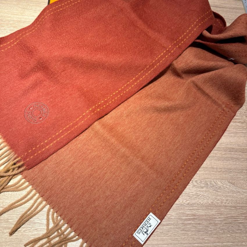 H**me5 Cashmere Scarf