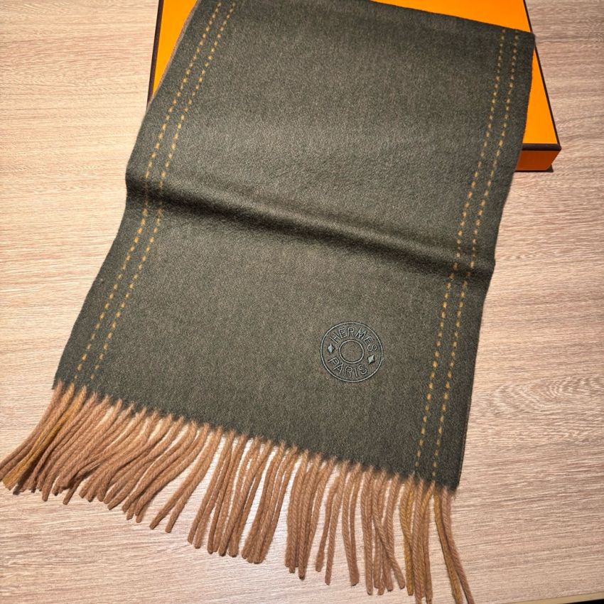 H**me5 Cashmere Scarf