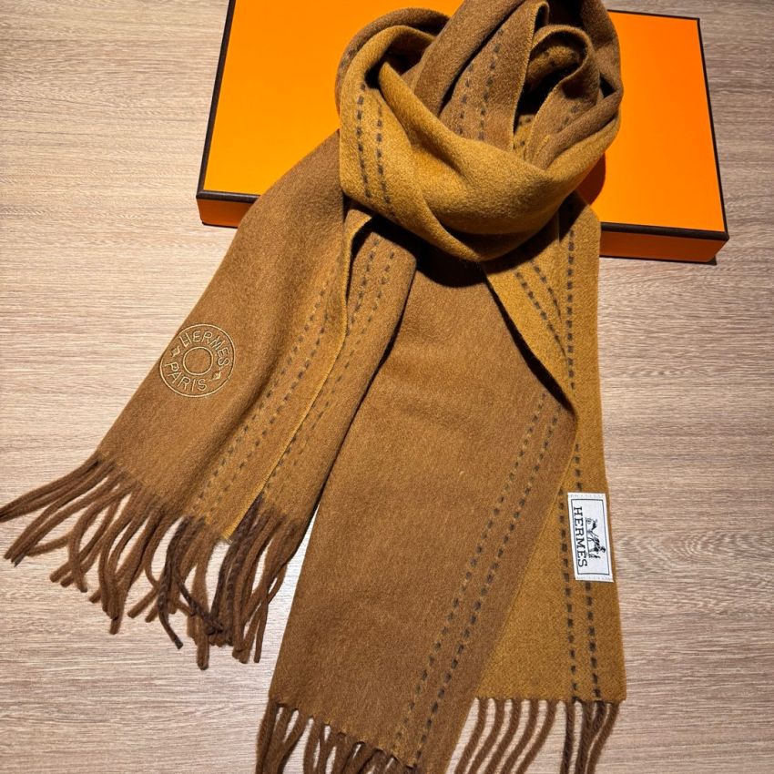 H**me5 Cashmere Scarf
