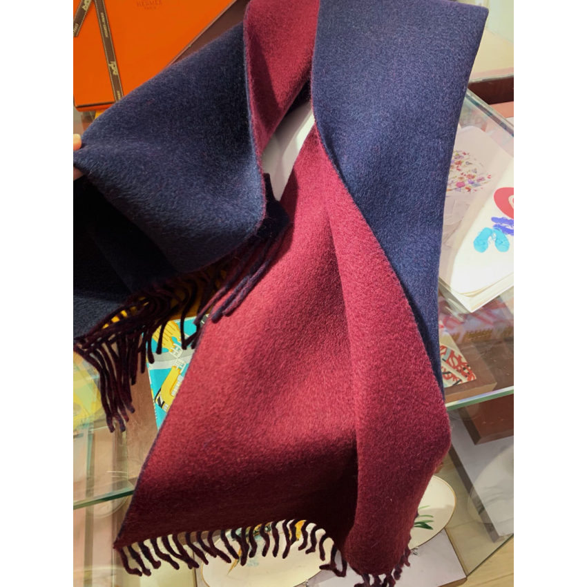 H**me5 Cashmere Scarf