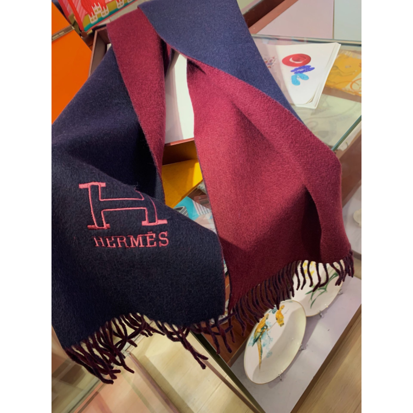H**me5 Cashmere Scarf