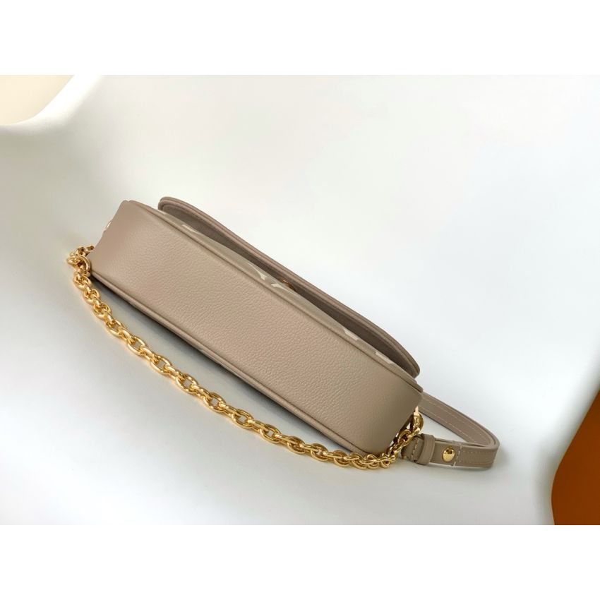 M82211 Wallet on Chain Ivy