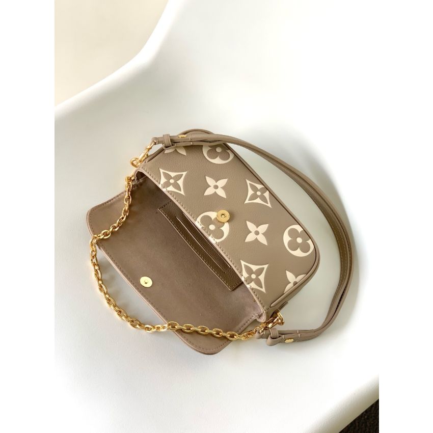 M82211 Wallet on Chain Ivy