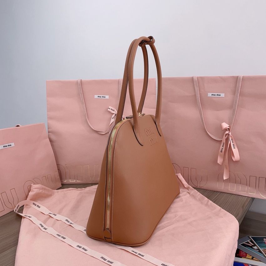 M1v M1v top handle leather bag