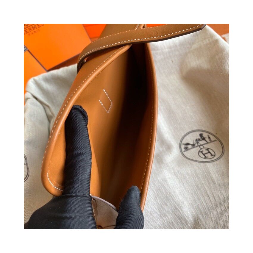 H**me5 Jige Elan Clutch in Swift Leather