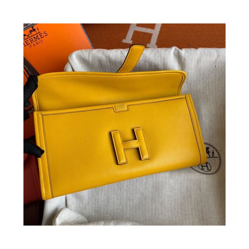 H**me5 Jige Elan Clutch in Swift Leather