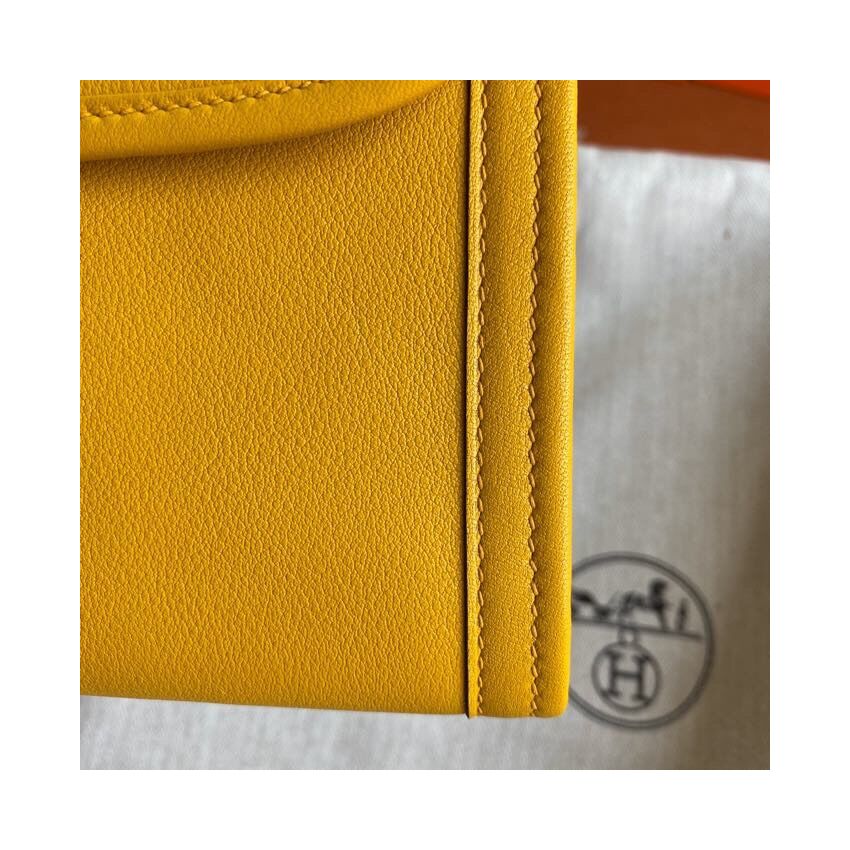 H**me5 Jige Elan Clutch in Swift Leather