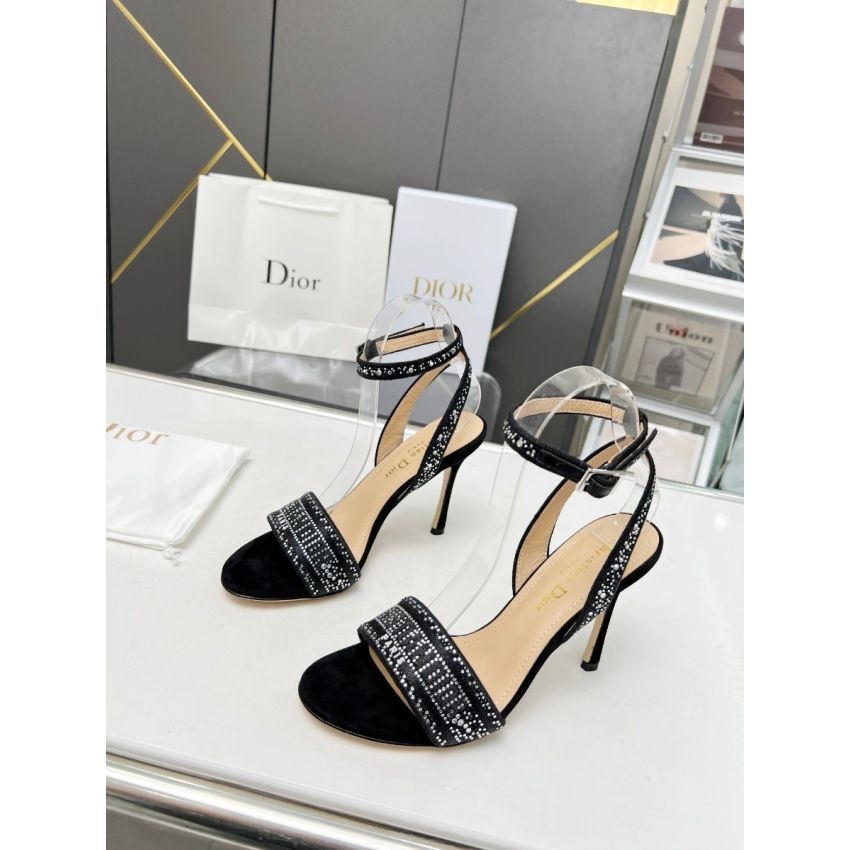 D10r Dway heeled sandal , size 35-41