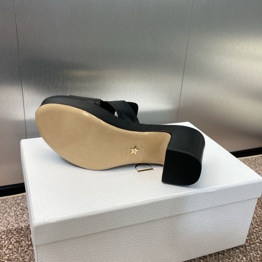 D10r Montaigne Platform Sandal  ,  size 35-41