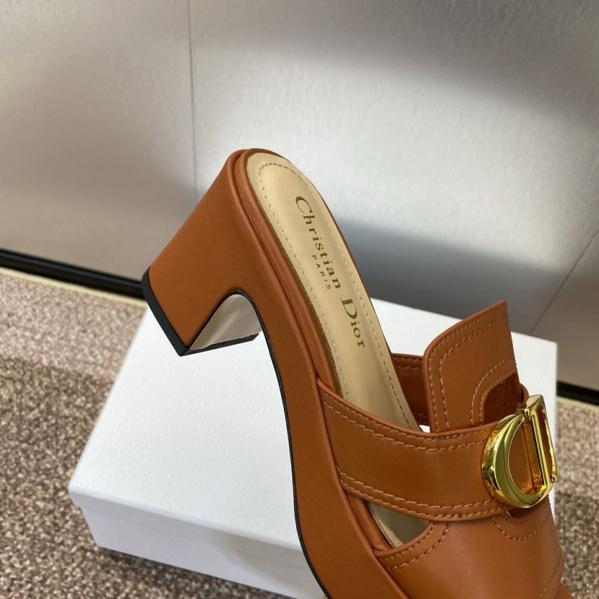 D10r Montaigne Platform Sandal  ,  size 35-41