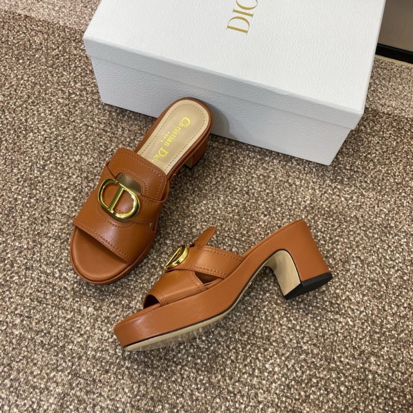 D10r Montaigne Platform Sandal  ,  size 35-41