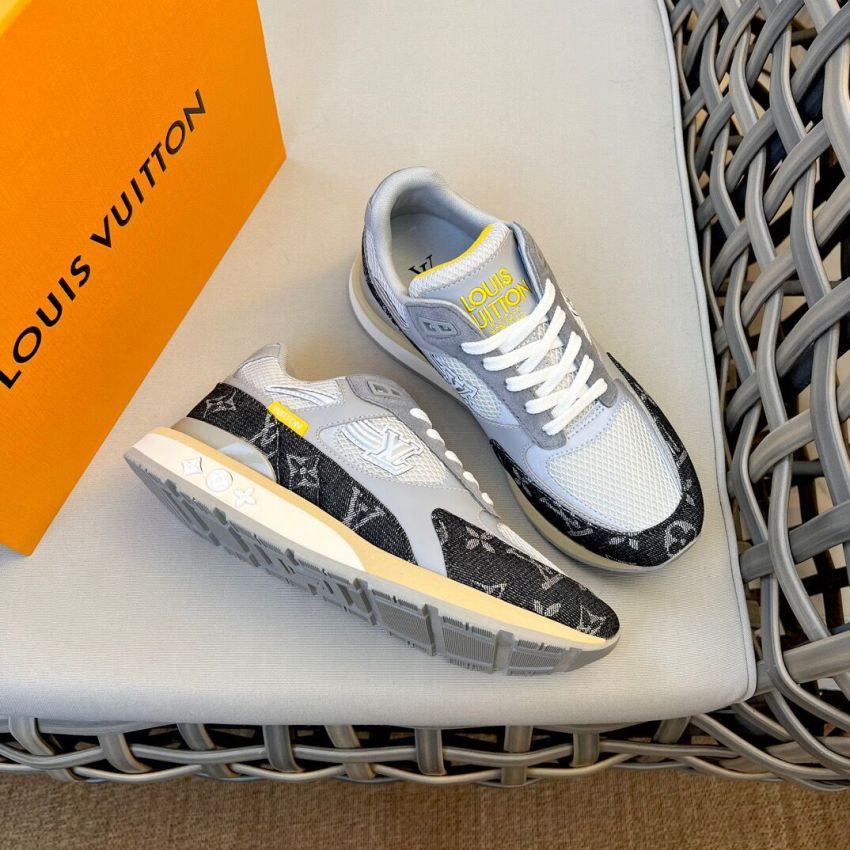 L0vis Vvtt0n Run Sneakers