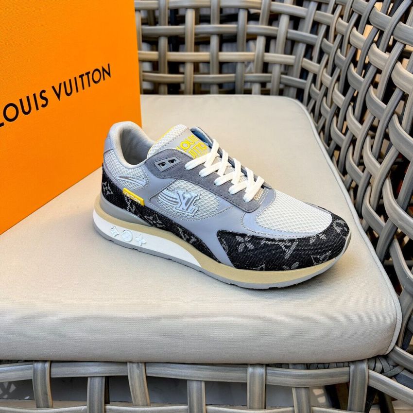 L0vis Vvtt0n Run Sneakers