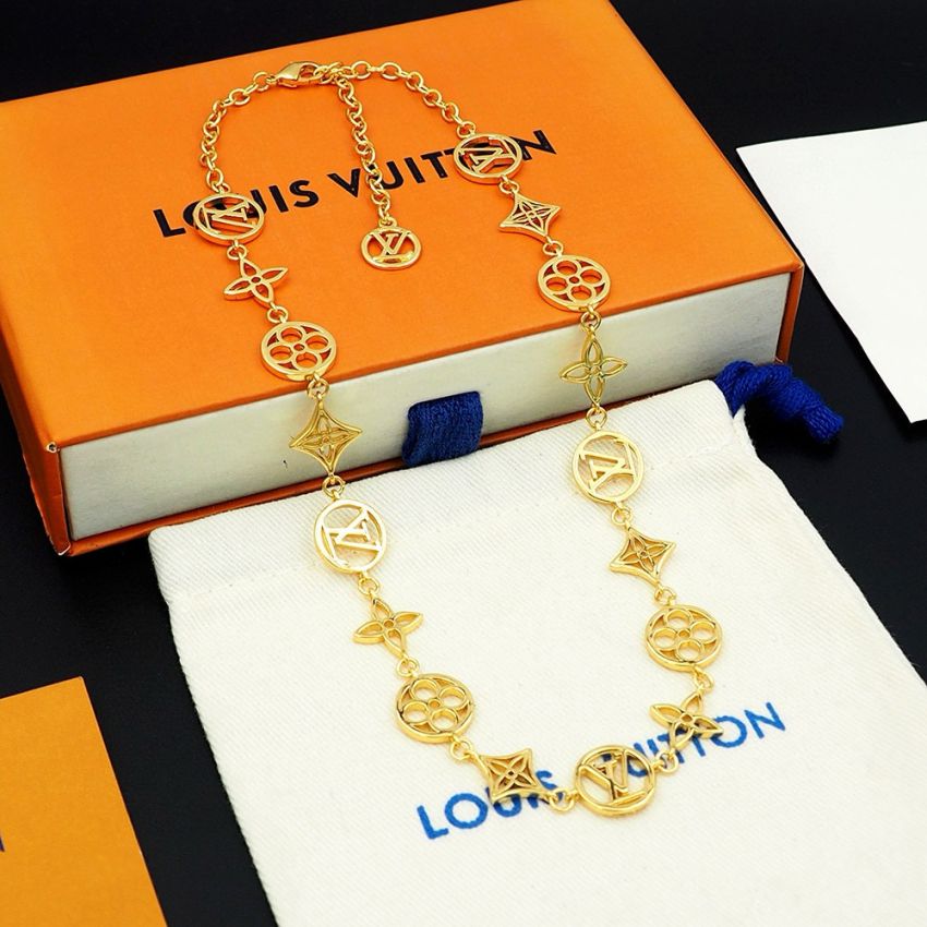 M01057 LV Lace Necklace