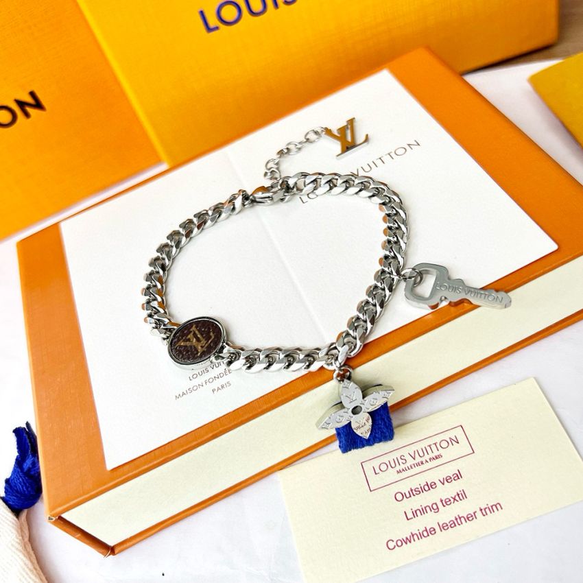 Monogram lock Bracelet