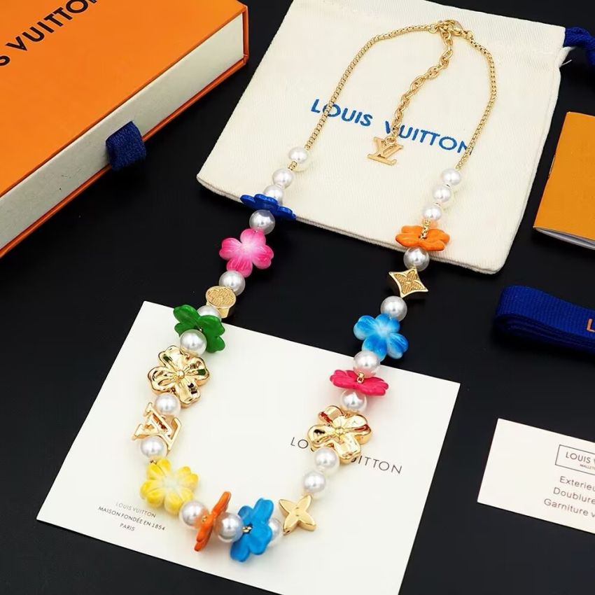 LV Surfin' Flower Neckalce