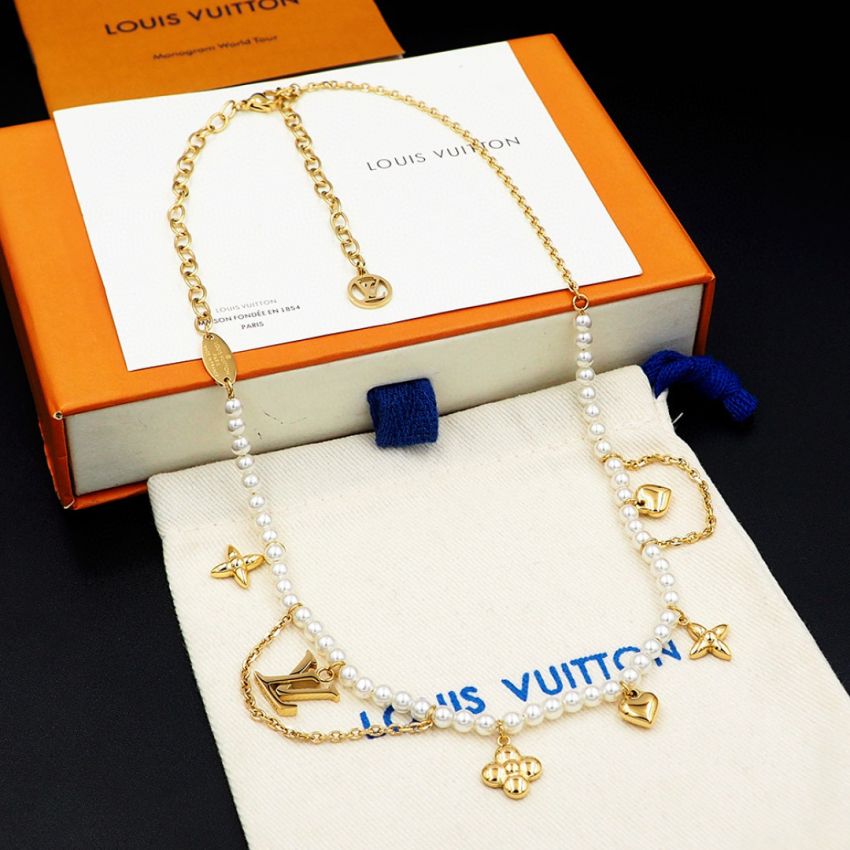 Blooming Pearls Necklace