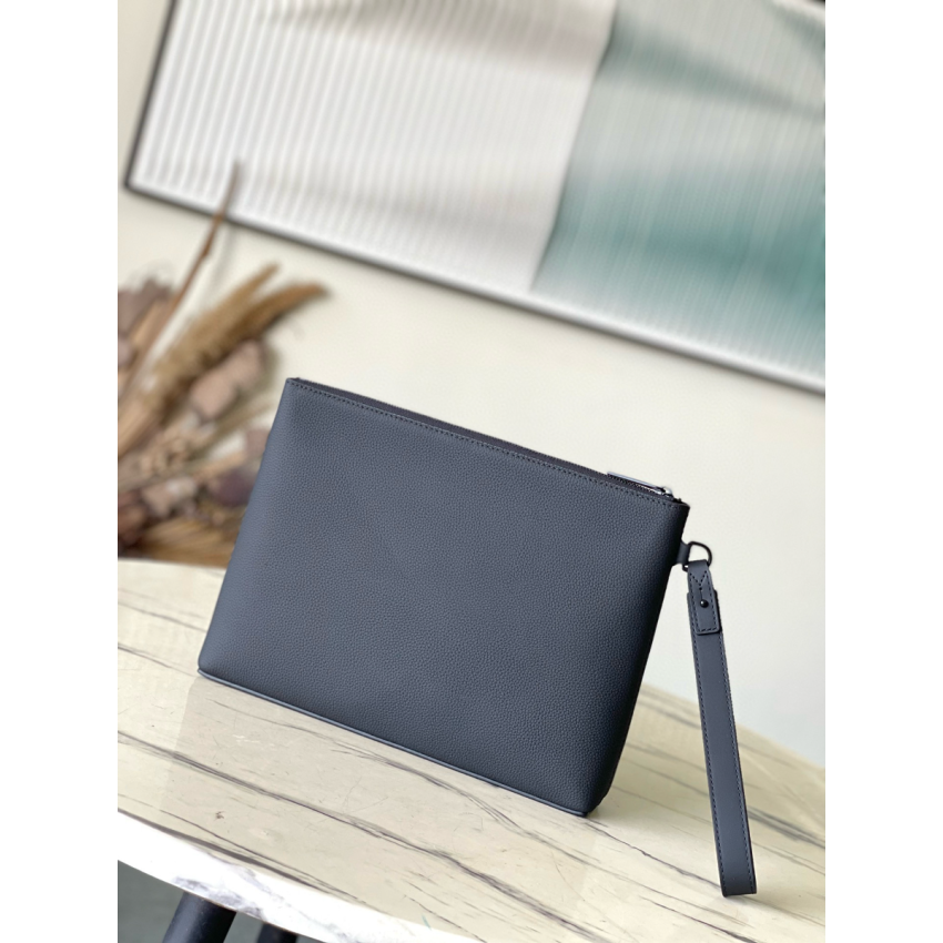 M11486 Takeoff Pouch